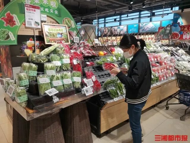 青椒價(jià)格創(chuàng)新高，長沙市民餐桌上的“椒貴”現(xiàn)象